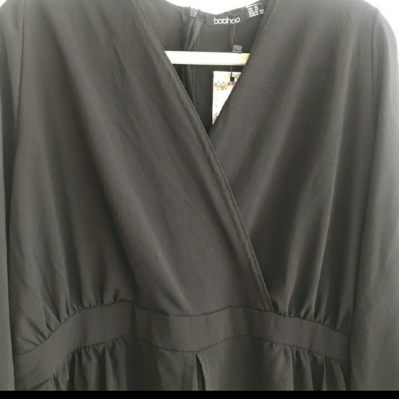 Brand new Romper so adorable fits amazing!! - Picture 2 of 6